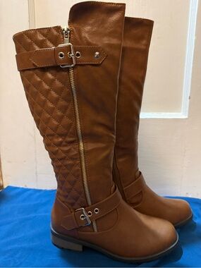 Women's Tall Quilted Buckle Riding Boots - Brown New